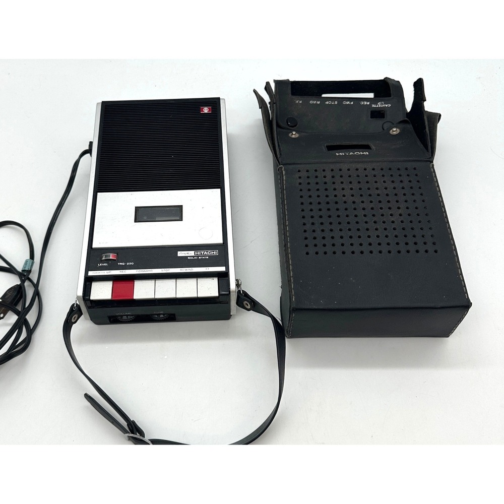 Hitachi TRQ-220 Levelmatic Solid State Portable Cassette Tape Recorder Black